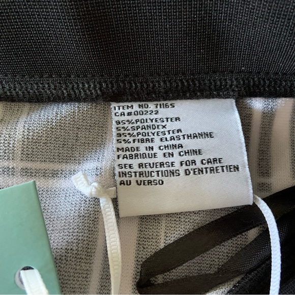 Liz Lange stretchy checkered pencil skirt - Picture 4 of 10